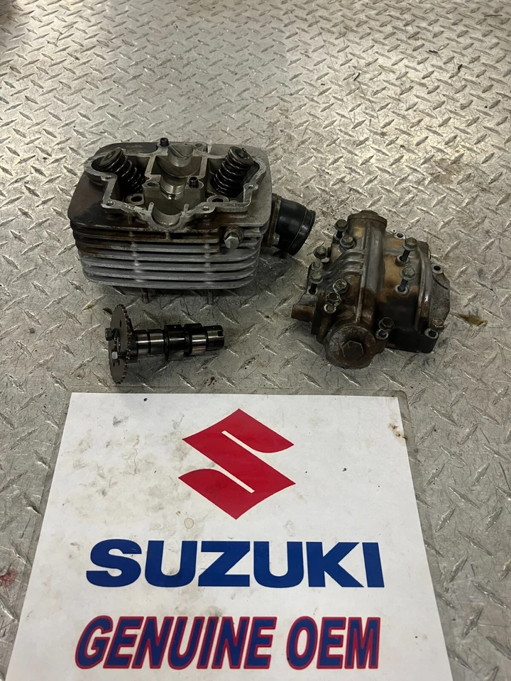 Cubierta basculante de leva de culata Suzuki Ozark 250 2006 Foto 1 de 4