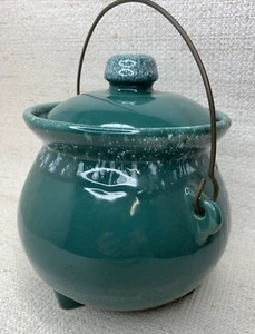 VINTAGE McCOY POTTERY BEAN POT KETTLE footed w handle lid HTF AQUA GREEN 1970's - Picture 1 of 11