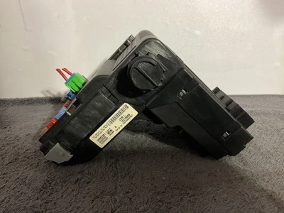 05-14 Módulo de control electrónico central Volvo V70 XC90 S60 S80 30682981 Foto 1 de 4