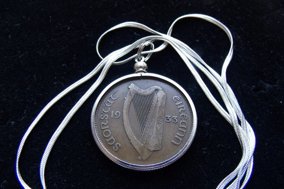 1933 Antique IRISH Harp, Pingin Coin Pendant on a 26" .925 Silver Snake Neckace - Image 1 of 4