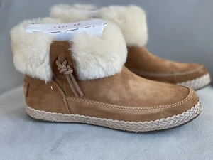 UGG W ELOWEN CHE BOOTS BEIGE CHESTNUT Women’s Size 6 (1113593) - Picture 1 of 11