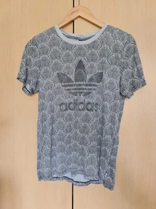 Adidas size 8 ladies t-shirt top grey patterned casual sports lightweight summer - Picture 1 of 10