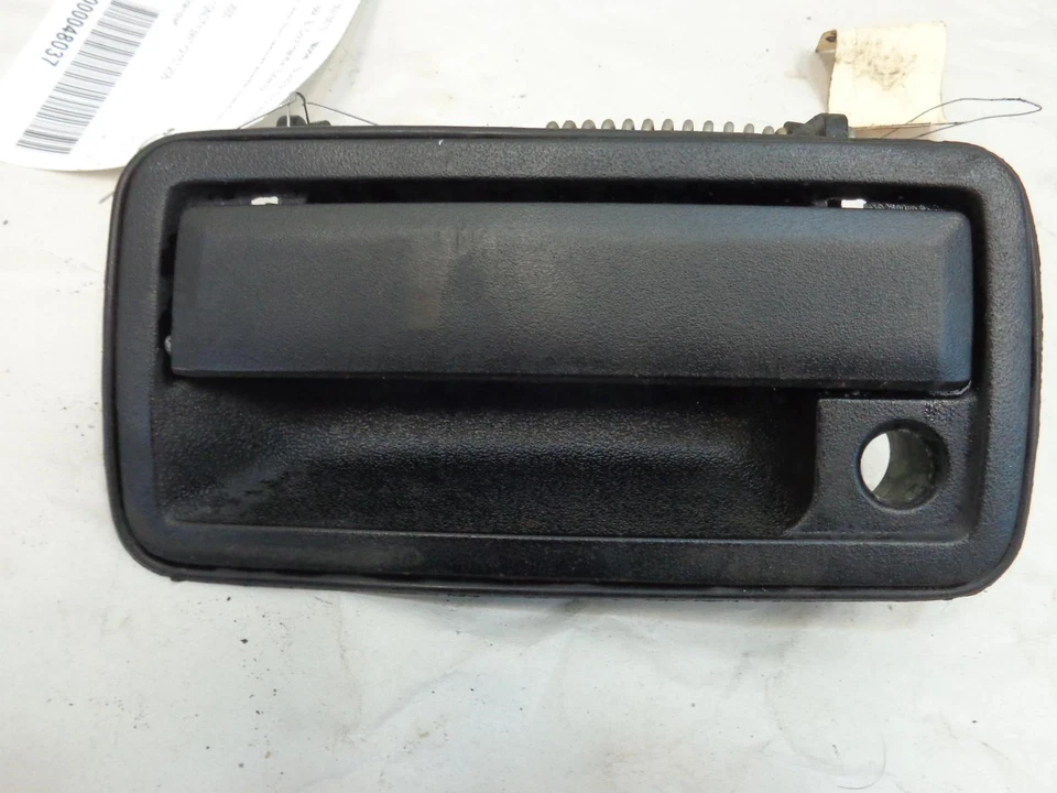 Manija de puerta exterior OEM lado del conductor izquierdo Chevy Blazer GMC Jimmy negra texturizada Foto 1 de 4