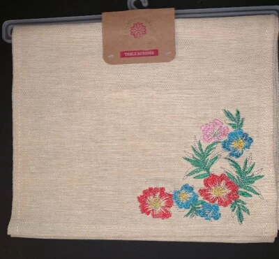 14 X 72 BELLAIRE BEACH HIBISCUS Table Runner - Image 1 of 4