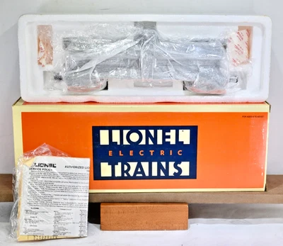 Lionel 6-51300 Die-Cast O Gauge #8124 Shell Tank Car NIB - Mint - Image 1 of 4