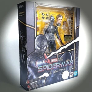 Tuta BANDAI S.H.Figuarts Spider-Man No Way Home nera e oro a portata di mano - Foto 1 di 7
