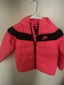 Girls Size XS Nike Puffer Coat - Picture 1 of 3