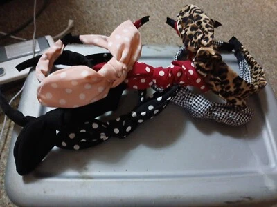 Lot Of 6 Huachi Bow Headbands - Image 1 of 4