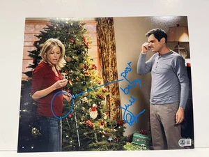 FOTO FAMILIAR MODERNA FIRMADA POR JULIE BOWN 11X14 CLAIRE AUTO CERTIFICADO DE AUTENTICIDAD BECKETT BAS - Imagen 1 de 3