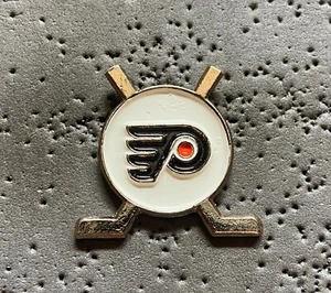 Philadelphia Flyers Crossed Sticks NHL Hockey Pin - Imagen 1 de 2