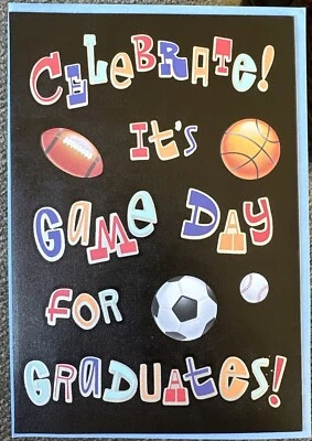 Tarjeta de felicitación Hallmark “Dios te bendiga en tu graduación”, religiosa  Foto 1 de 3