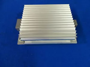 10 Amplificador Frontal Ford Mustang Premium GT FABRICANTE DE EQUIPOS ORIGINALES Buen Usado AR3T-18C808-AB - Imagen 1 de 5