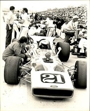 JT12 1969 Orig Ron Riesterer Photo LARRY DICKSON INDIANAPOLIS 500 RACE CAR #21