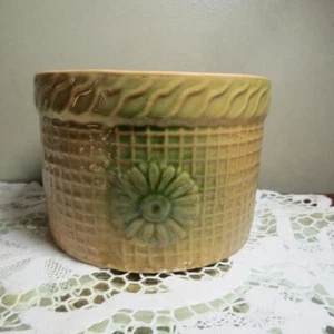 Early McCoy Butter crock Daisy pattern - Picture 1 of 14