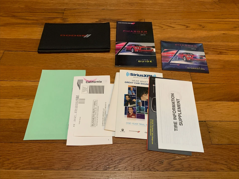 Dodge Charger 2012 manual del propietario con estuche OEM envío gratuito Foto 1 de 1