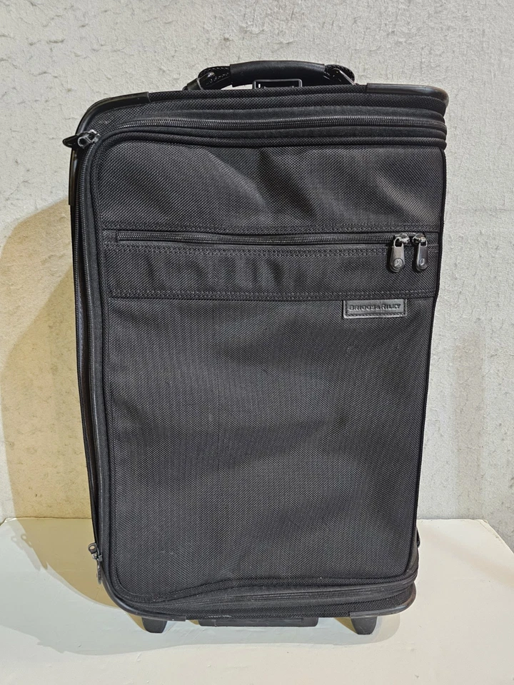 Equipaje de mano vertical Briggs & Riley Baseline 22" con ruedas 22x14x8 negro estilo 04-U75 Foto 1 de 4