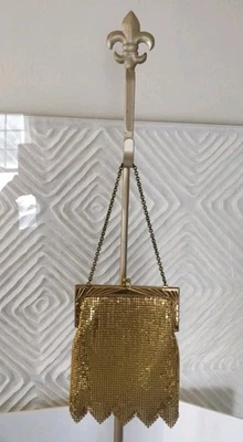 Whiting and Davis Gold Mesh Purse Art Deco Kiss Lock Flapper Bag 1920s Made USA  - Image 1 of 4