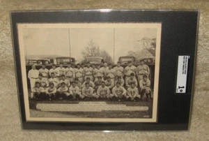 1936 R311 - New York Yankees 1935 - Glossy Finish - SGC 1 - Picture 1 of 3