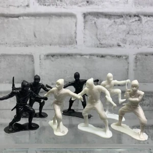 Vintage Plastic Ninja Warriors Figures Black & White (7) Pack 1.5" - Picture 1 of 10