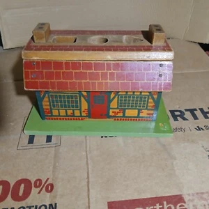 Old Wooden Holgate House, shape sorter - Picture 1 of 3