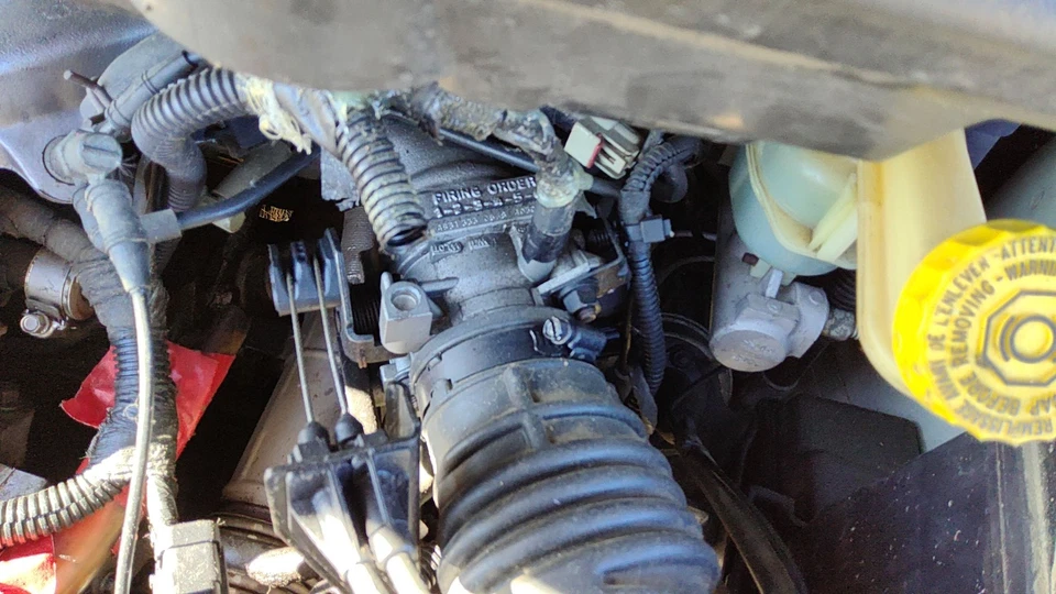 1998 1999 2000 Town & Country Throttle Body Valve Oem With Sensors 3.8l 04861333 - Image 1 of 2