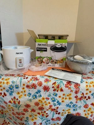 Aroma 2-6 杯电饭煲/锅全新带盒 ARC-363NG — 第 1/4 张图片