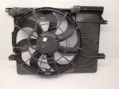 Cubierta del radiador del ventilador de refrigeración del motor Hyundai Tucson 2010-2013 2,4 L OEM 253802S500 Foto 1 de 4