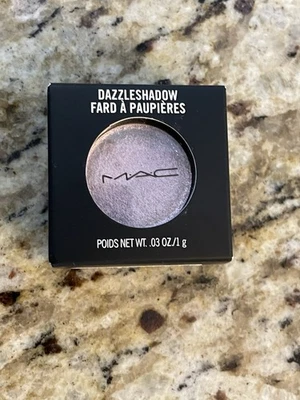 MAC Dazzleshadow  Shade SHINE DE-LIGHT Full Size 1g New In Box - Image 1 of 4