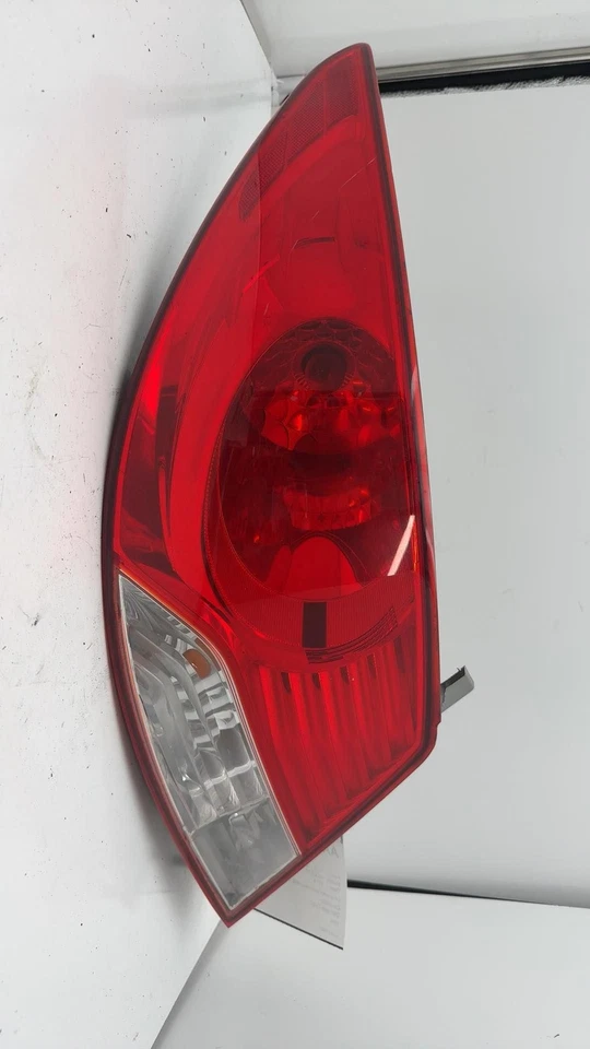 12 13 14 Conjunto de luces traseras izquierda HYUNDAI ACCENT Hyundai Foto 1 de 4