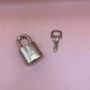 Authentic Louis Vuitton Gold Lock & Key Matching Set 316 Padlock - Picture 1 of 5