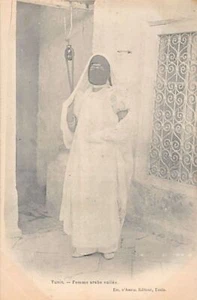 Tunisie - TUNIS - Femme arabe voilée - Ed. Em. D'Amico - Picture 1 of 2