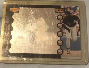 MINT FRANK THOMAS ODD BALL "HOLOGRAM" 1996 DENNYS PINNACLE CHICAGO BASEBALL CARD