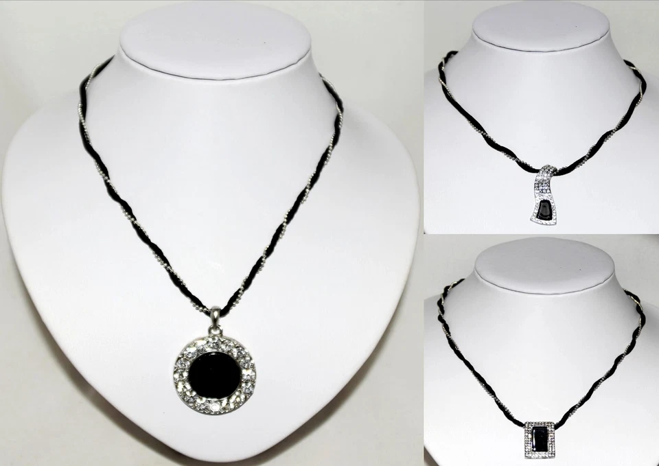 Ketten, Hals-Kette mit Anhänger 1 Stück Neu Farbe Schwarz und Weißen Strass - Bild 1 von 1