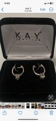 Pendientes de diamantes y plata de ley KAY Jewelers: precio de venta sugerido por el fabricante 350,00 USD Foto 1 de 4
