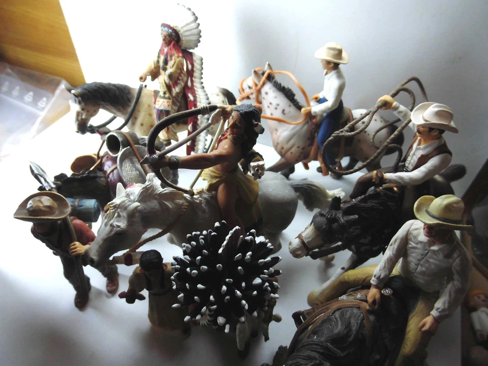 Schleich - Western - Indian - Cowboy - Sioux - Settler - Trapper - Single - Image 1 of 1