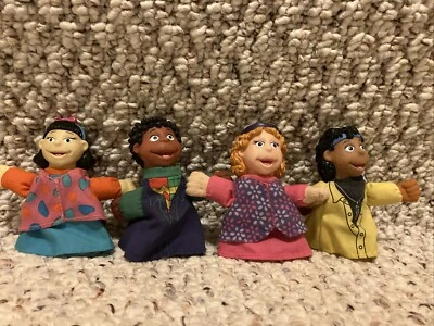 Juego de 4 marionetas de dedo vintage RUSS Puzzle Place niños Foto 1 de 4