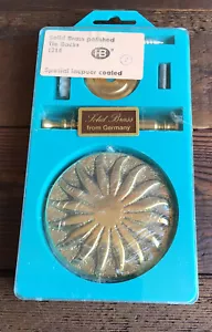 Corbatas de latón macizo hechas en Alemania nuevo stock antiguo (paquete de 2) NUEVO - Imagen 1 de 2