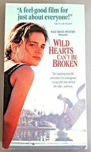 Wild Hearts Cant Be Broken (VHS, 1998)(Action) Gabrielle Anwar, Cliff Robertson! - Foto 1 di 6