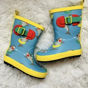 CAT & JACK Blue Yellow Shark Rain-boots Sz S 5/6 - Foto 1 di 7