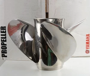 Hélice izquierda Mercury Mirage Plus con buje amortiguador de cambio de fábrica 48-13702A46 20TL15 - Imagen 1 de 9