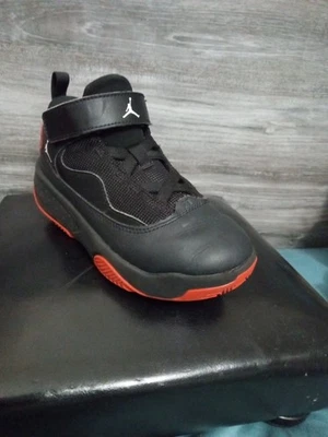Talla 13C - Zapatos Atléticos JORDAN Courtside 23 Negro Gris Partícula Foto 1 de 4