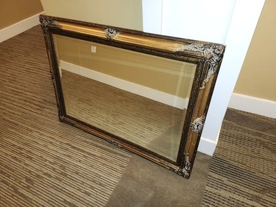 Espejo Decorativo Antiguo, 421/2" X 31" Espejo Vintage con Marco de Madera de Bronce Ornamentado Foto 1 de 4