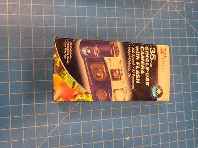 Walgreens 35mm Single Use Camera Flash 27 Exposures Film Photography Collectible - Image 1 of 4