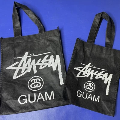 Bolso de Mano Stussy Guam PAR 12x10 pulgadas Y 10x8 pulgadas Blanco y Negro Tamaño Pequeño Foto 1 de 4