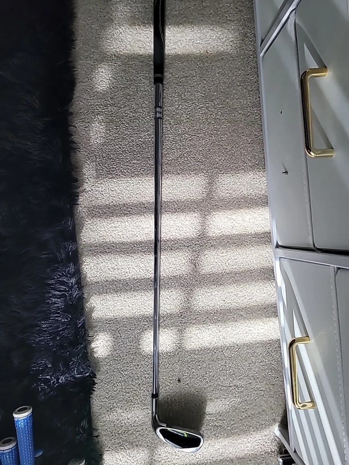 Top Flite Stainless 9 Iron Regular Flex Steel 35.75" - Image 1 of 1