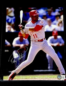 BARRY LARKIN Signed 8x10 Photo Cincinnati Reds Beckett Certified - Picture 1 of 1