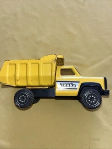 Tonka 8" Metal Yellow Dump Truck Made in USA Vintage 1980's - Picture 1 of 10