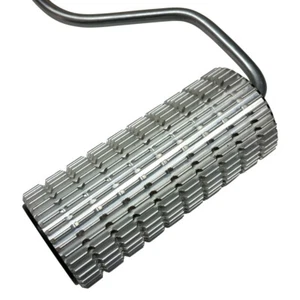 Rullo di sfiato scanalato lungo con tacche a V 45x100 mm alluminio sfiato laminazione vetroresina - Foto 1 di 2