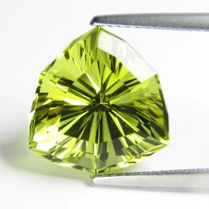 9.40Cts Stunning 100% Natural Lemon Quartz Trillion Custom Cut Loose Gem - Picture 1 of 5