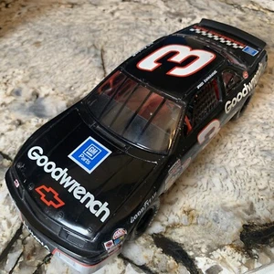 Ertl Dale Earnhardt GM Chevrolet Chevy Lumina NASCAR #3 - Picture 1 of 15